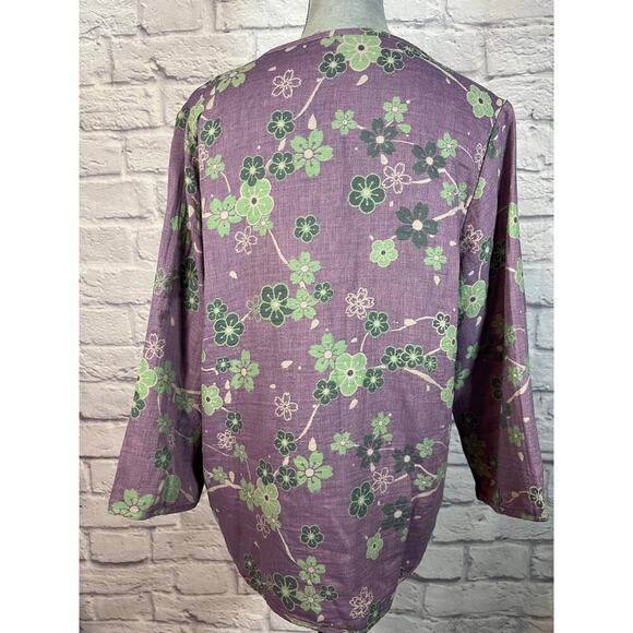 Super soft and comfy Asian-inspired floral top - Picture 5 of 7